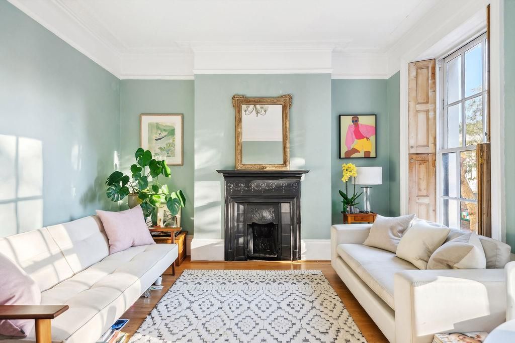 Property photo 2 of 13 Image