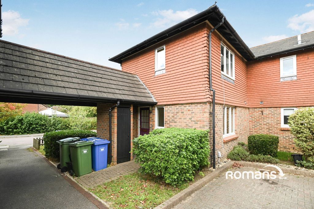 Property photo 1 of 10 Photo