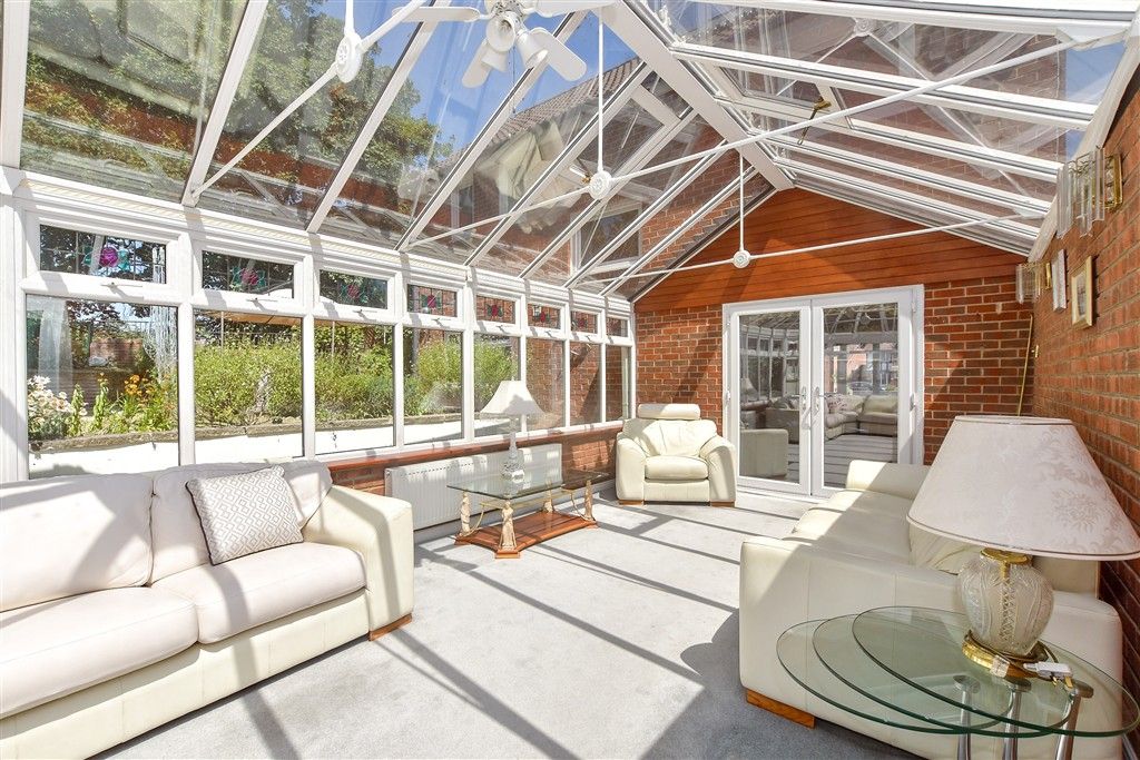 Property photo 3 of 17 Conservatory
