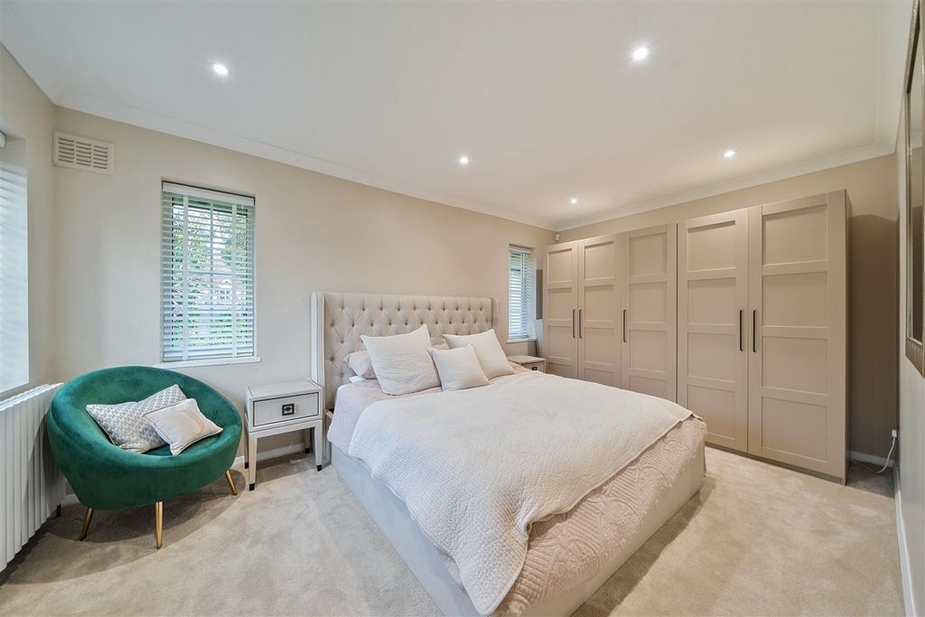 Additional image 32 of 6 bed detached house for saleOutwood Lane, Chipstead, Coulsdon CR5