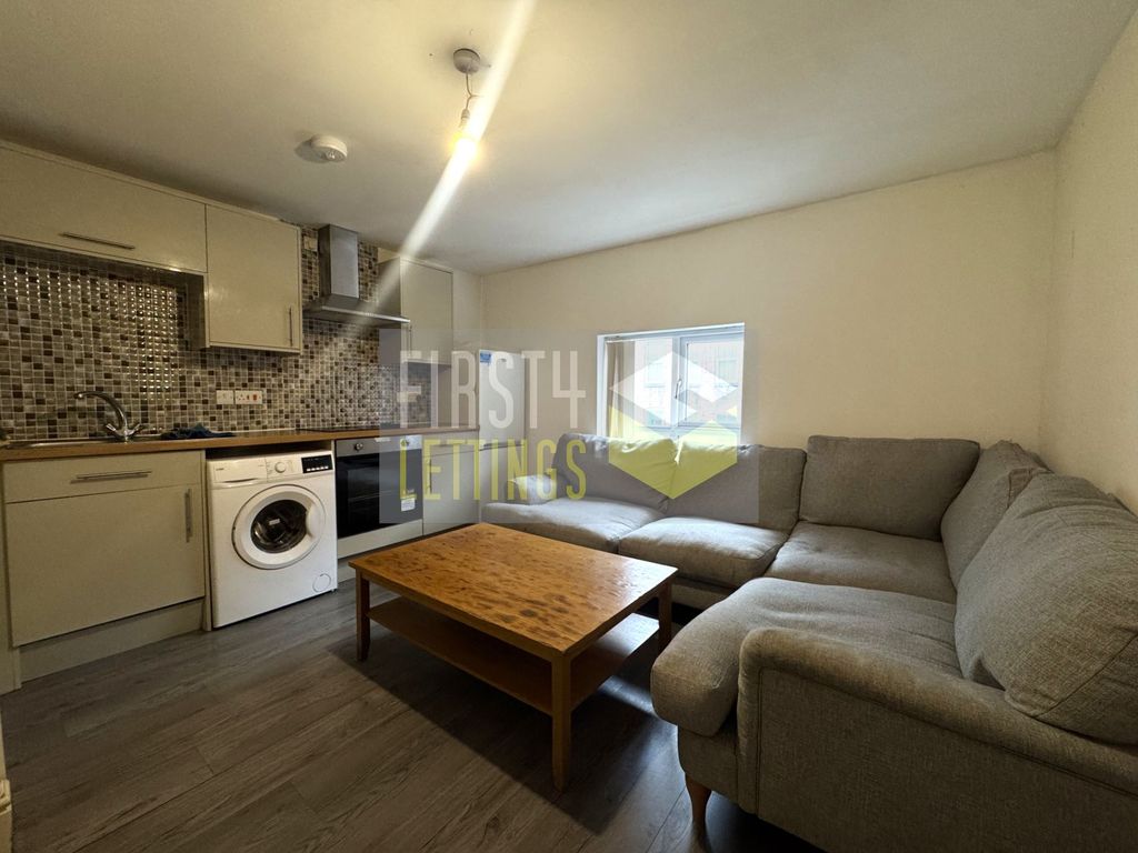 Property photo 1 of 5 Photo 2