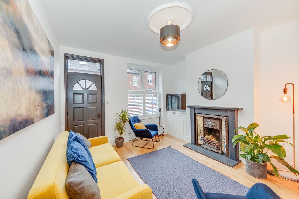 Property photo 3 of 24