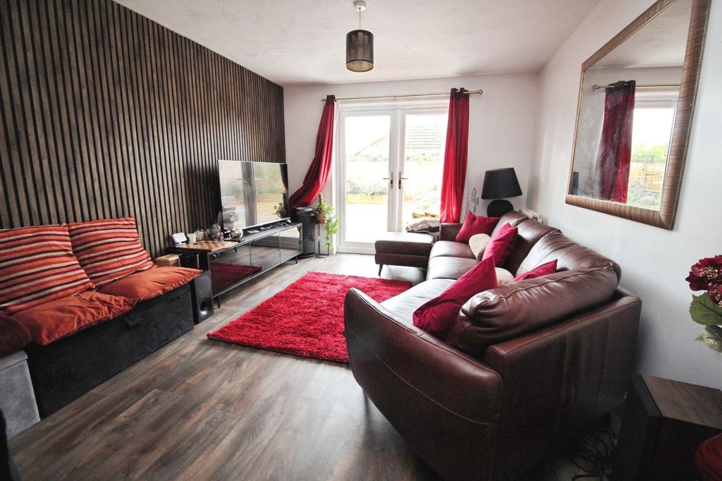 Property photo 2 of 13 Lounge/Dining Room