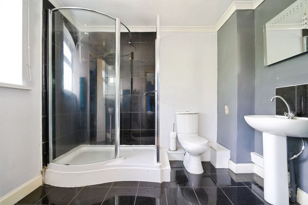 Additional image 13 of 4 bed semi-detached house for saleCrossley Lane, Huddersfield HD5