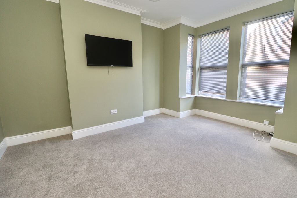 Property photo 3 of 13 Img_0085