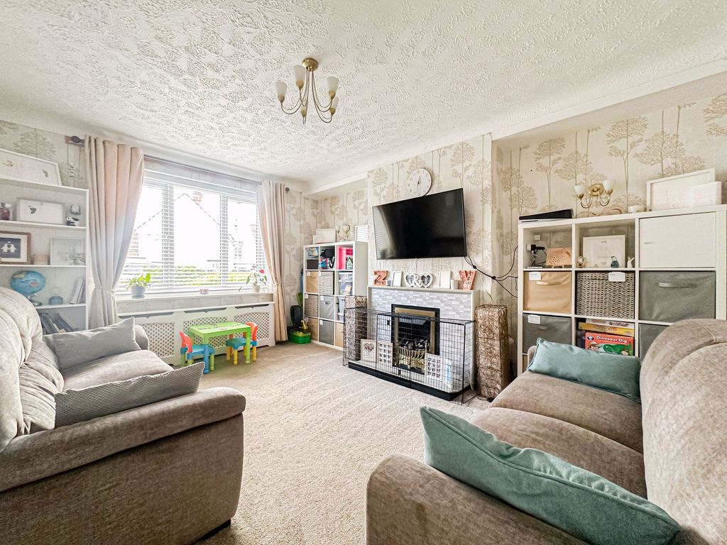 Property photo 3 of 13 Photo 3