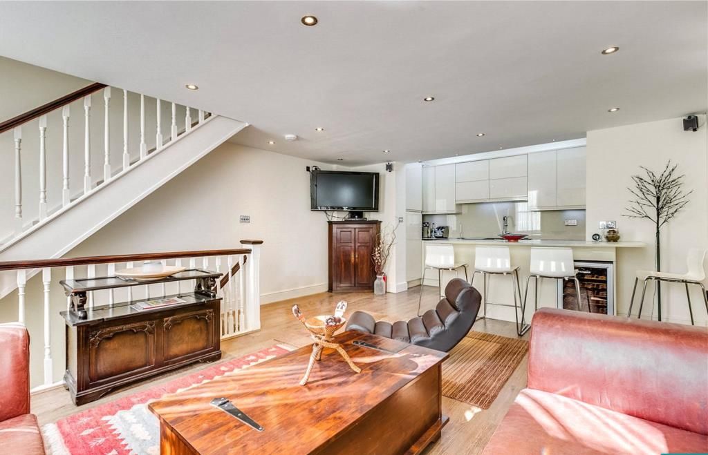 Property photo 2 of 10 Reception Room
