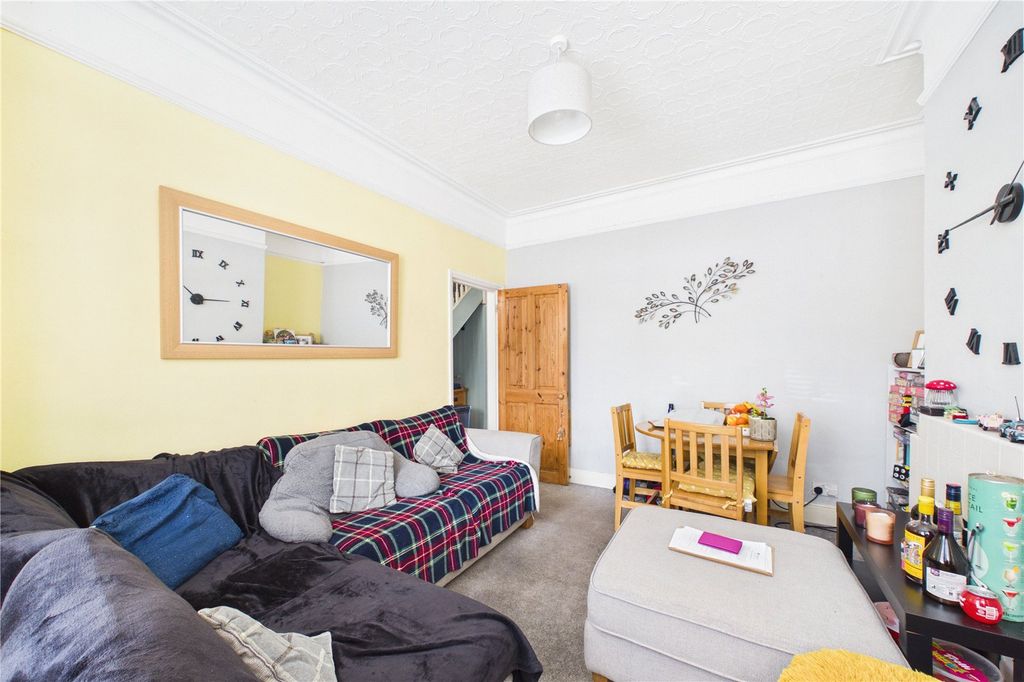 Property photo 3 of 18 Picture No. 03