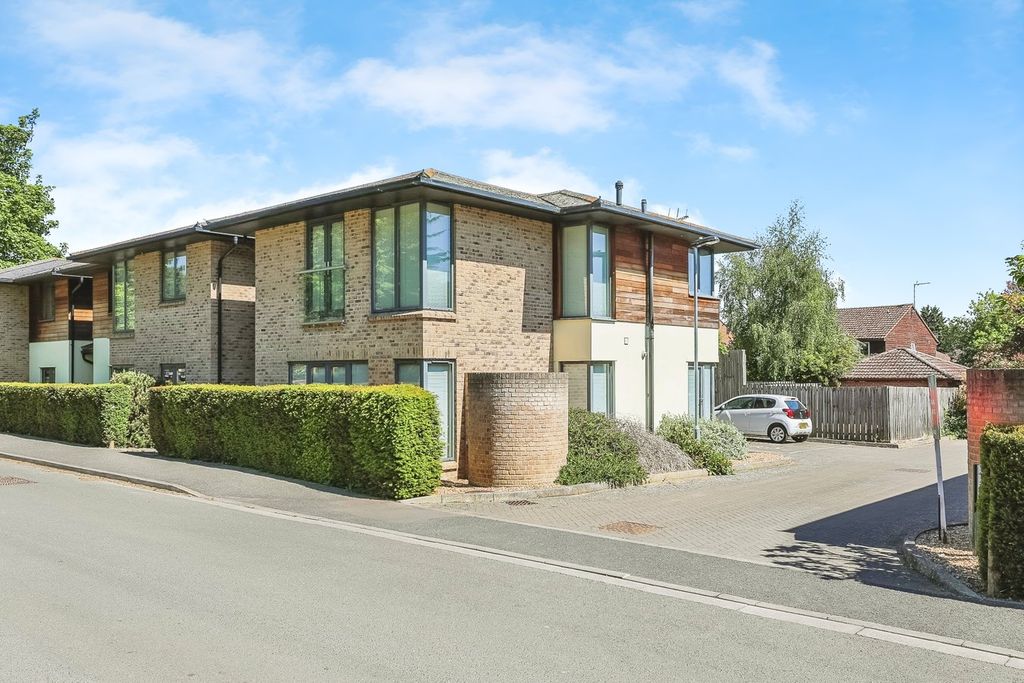 Property photo 1 of 19