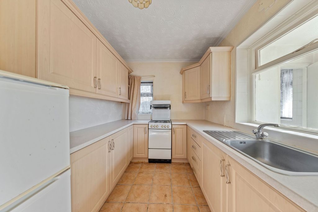Property photo 3 of 22