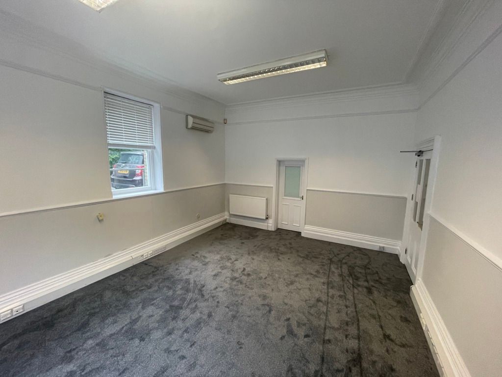 Property photo 3 of 5 Photo 8