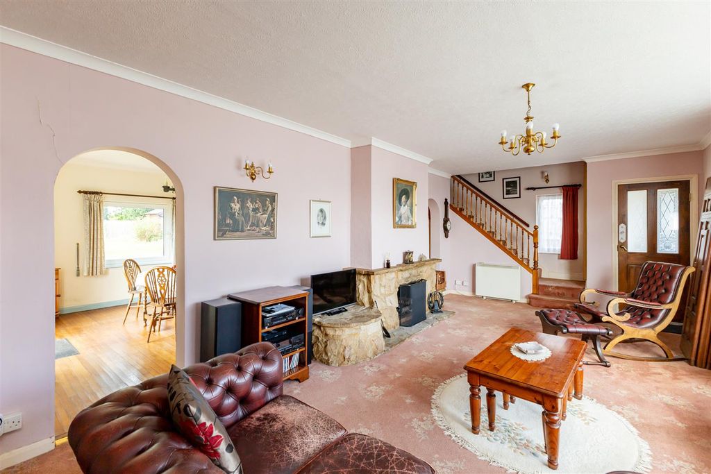 Property photo 3 of 21 Untitled-3657.Jpg