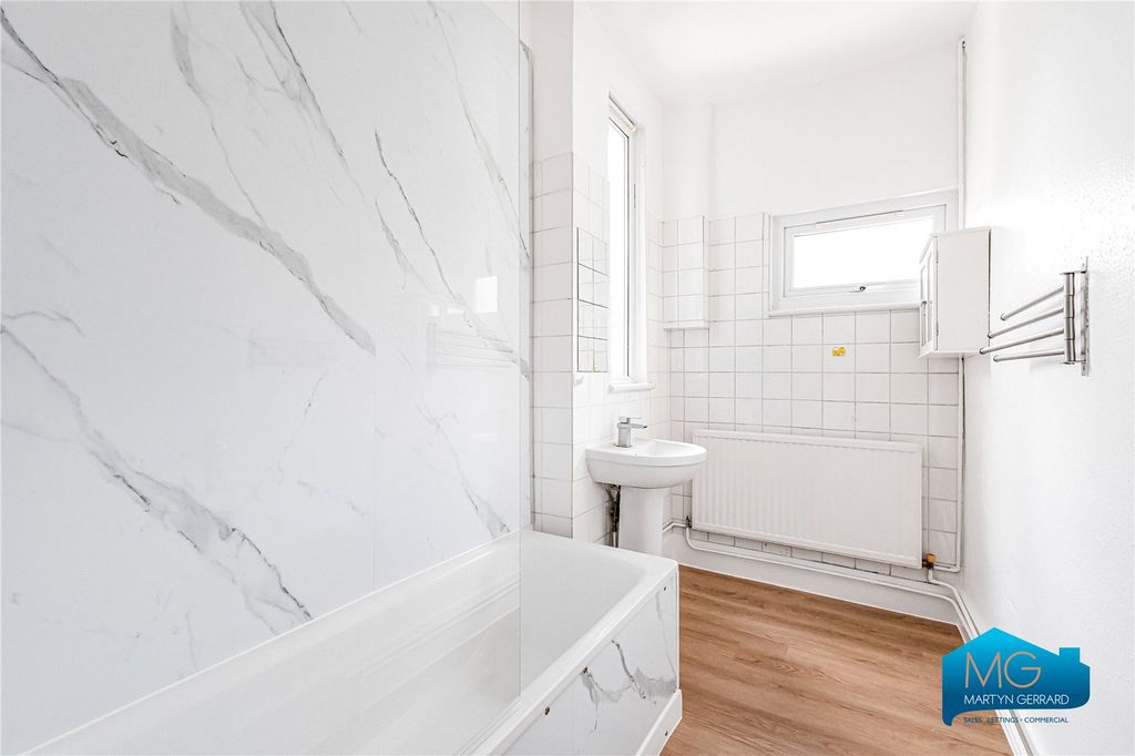 Property photo 3 of 15 Picture No. 69