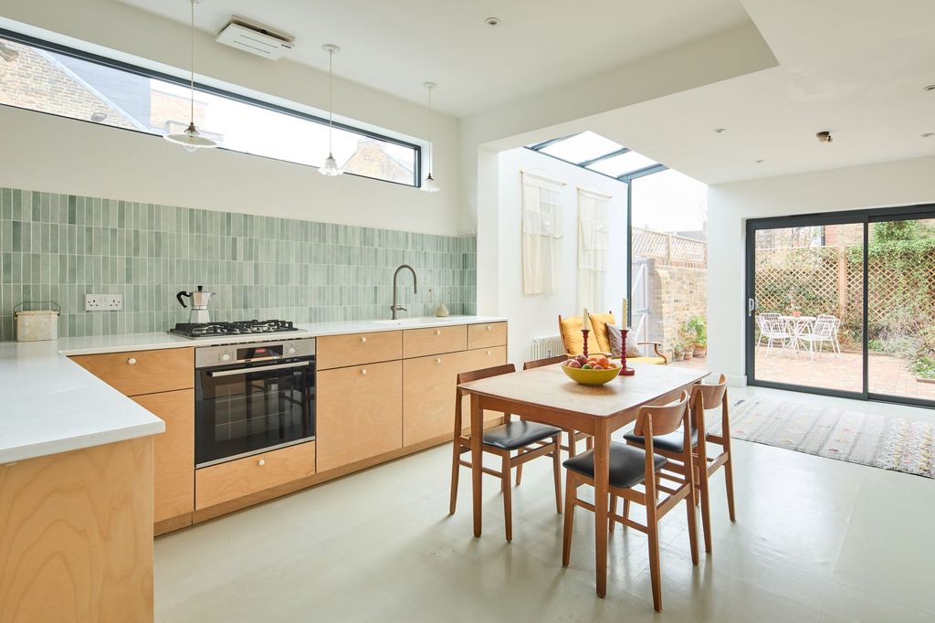 Property photo 1 of 38