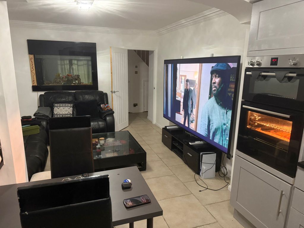 Property photo 3 of 9