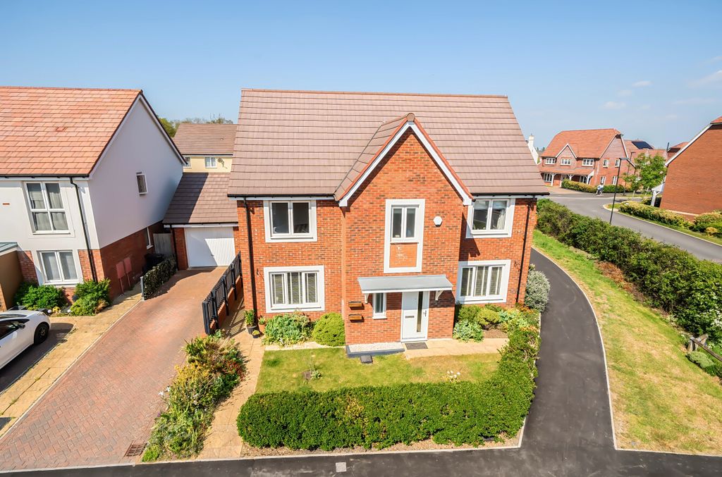 Property photo 1 of 20 14509393469Ef9329B7803