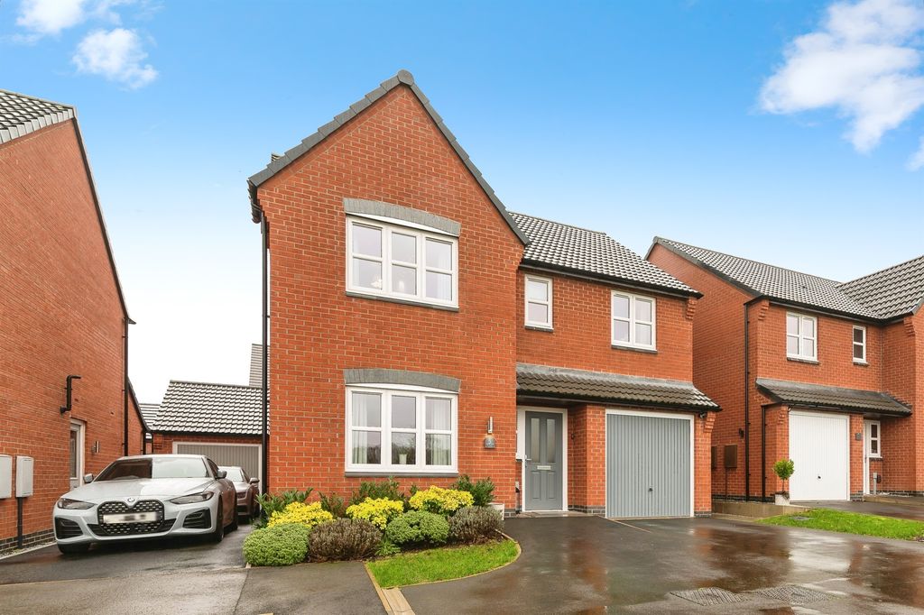 Property photo 1 of 19