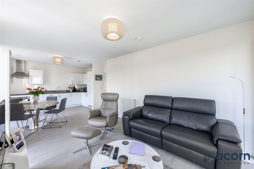 Property photo 2 of 22 Picture No. 13