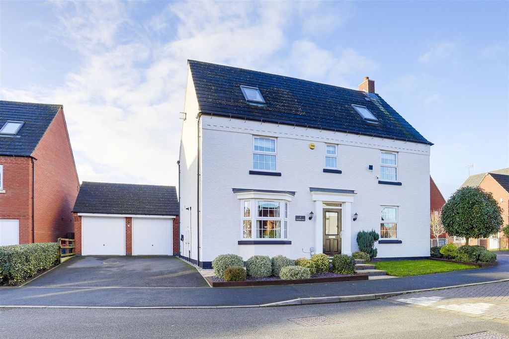 Property photo 1 of 33