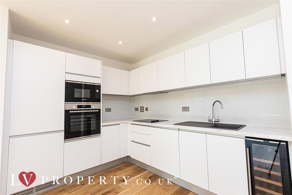 Property photo 2 of 10 9.Jpg