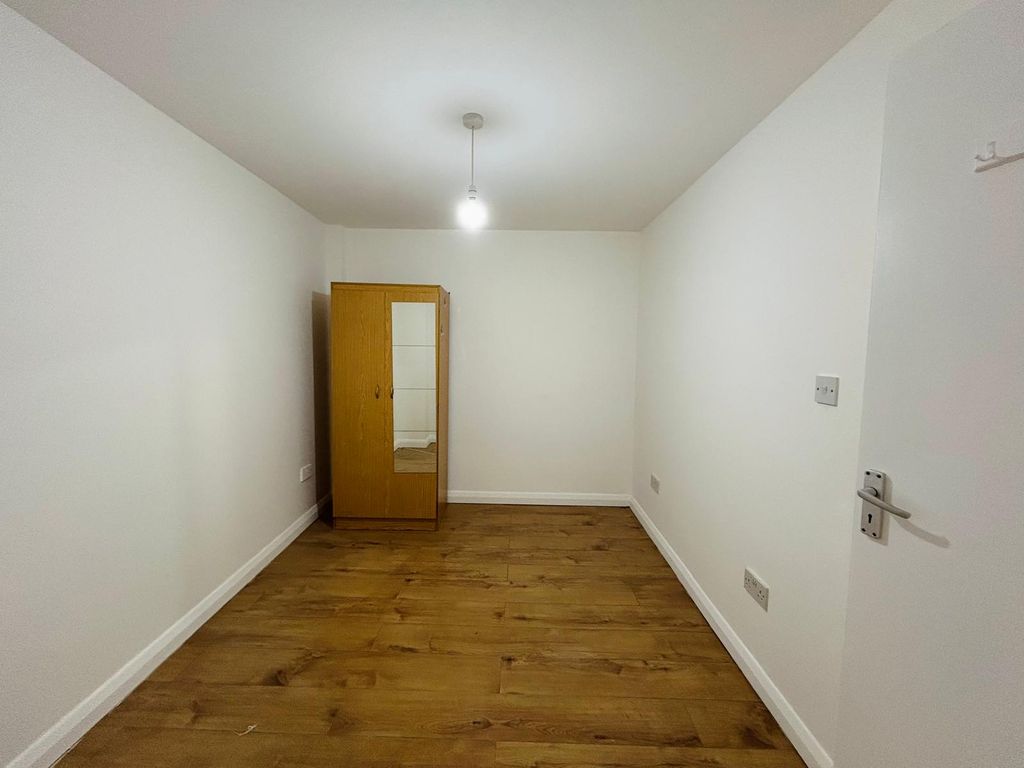 Property photo 2 of 6 Gallery