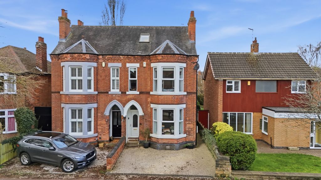 Property photo 1 of 16 Picture No. 18