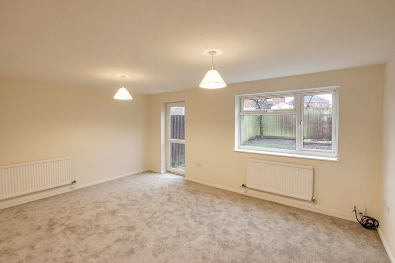 Property photo 3 of 13 Photo 13