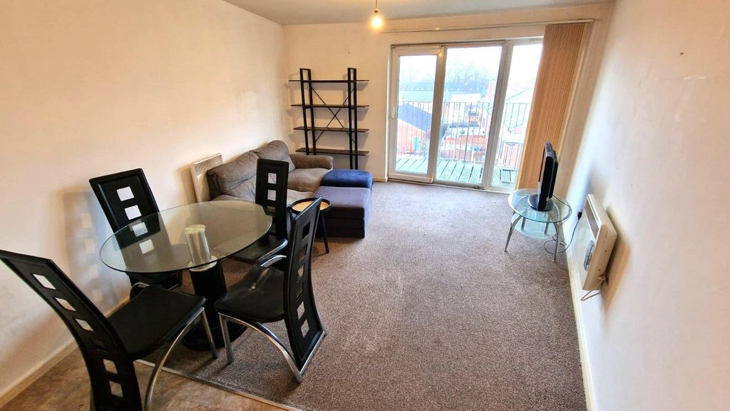 Property photo 2 of 12