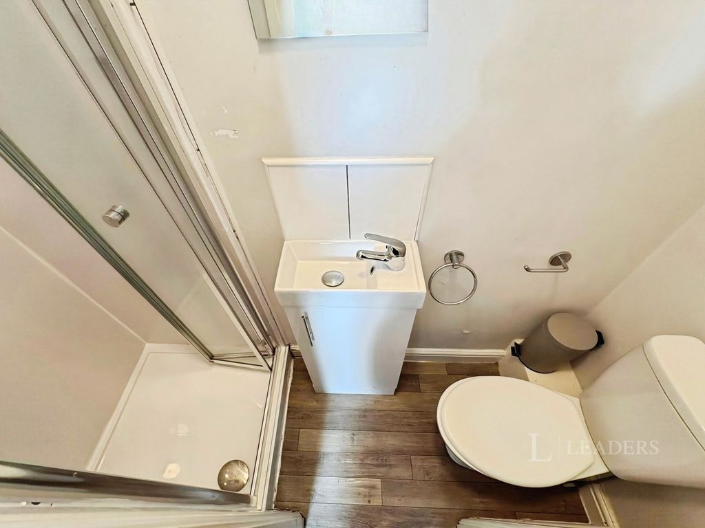 Property photo 3 of 3 En-Suite