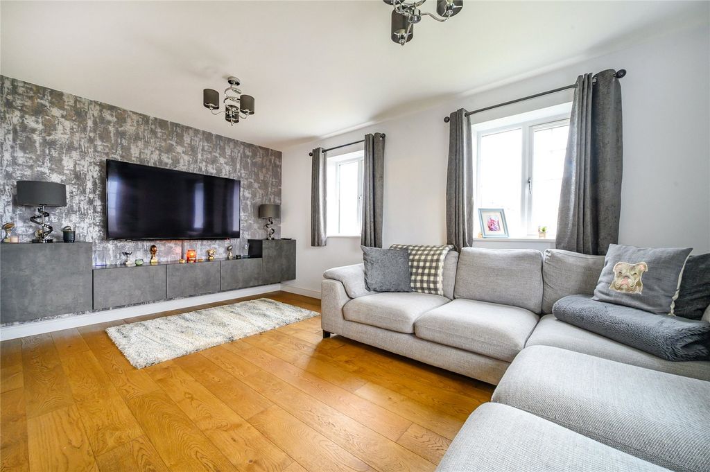 Property photo 2 of 20 Picture No. 02