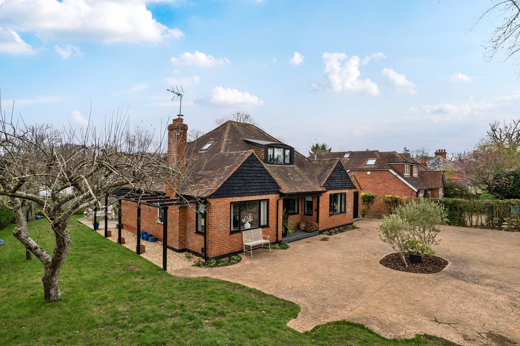 Property photo 1 of 20