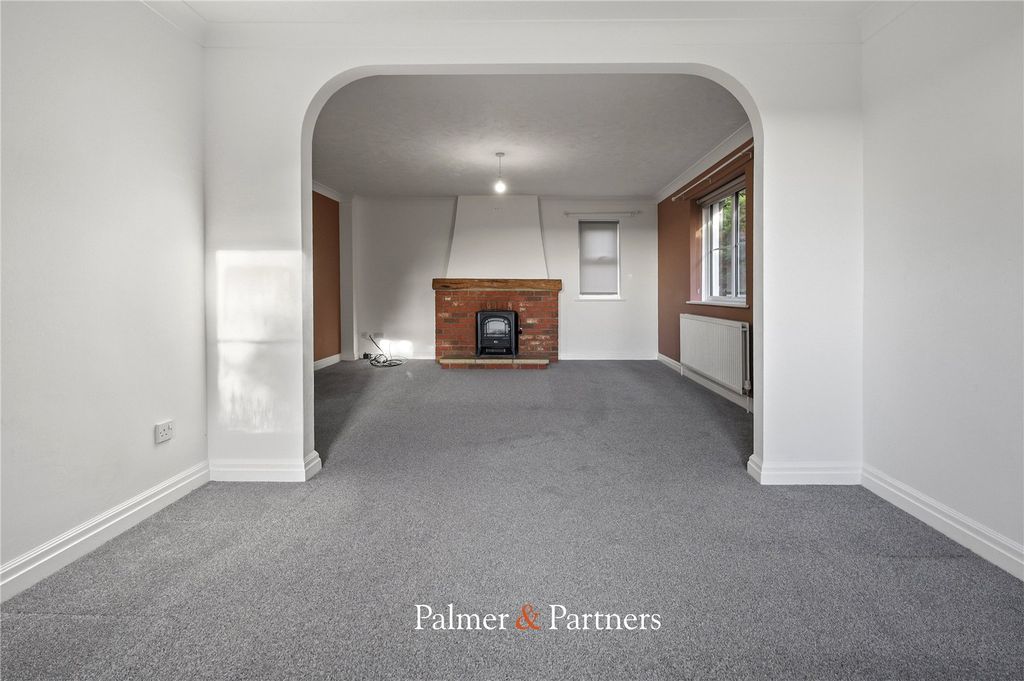 Property photo 3 of 17 Reception Room