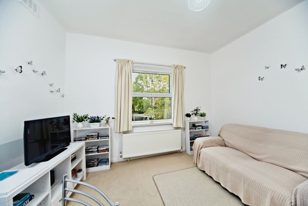 Property photo 2 of 12 Photo