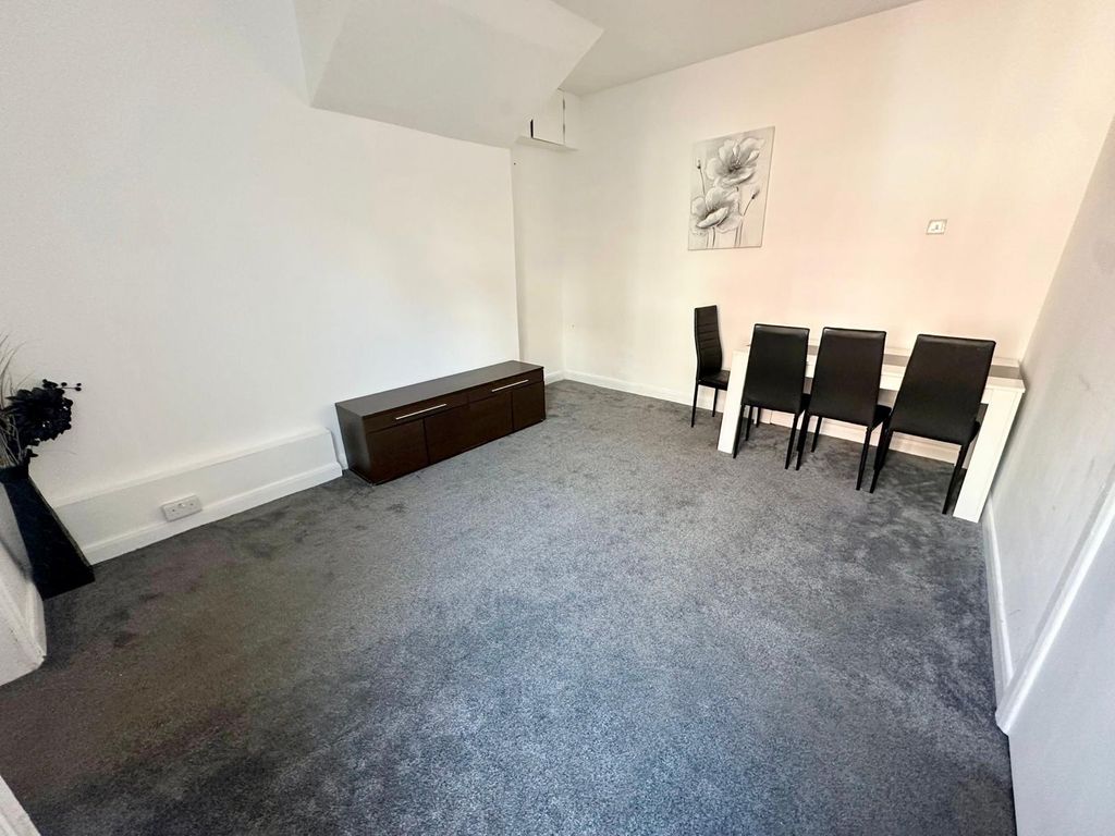 Property photo 1 of 10 Image