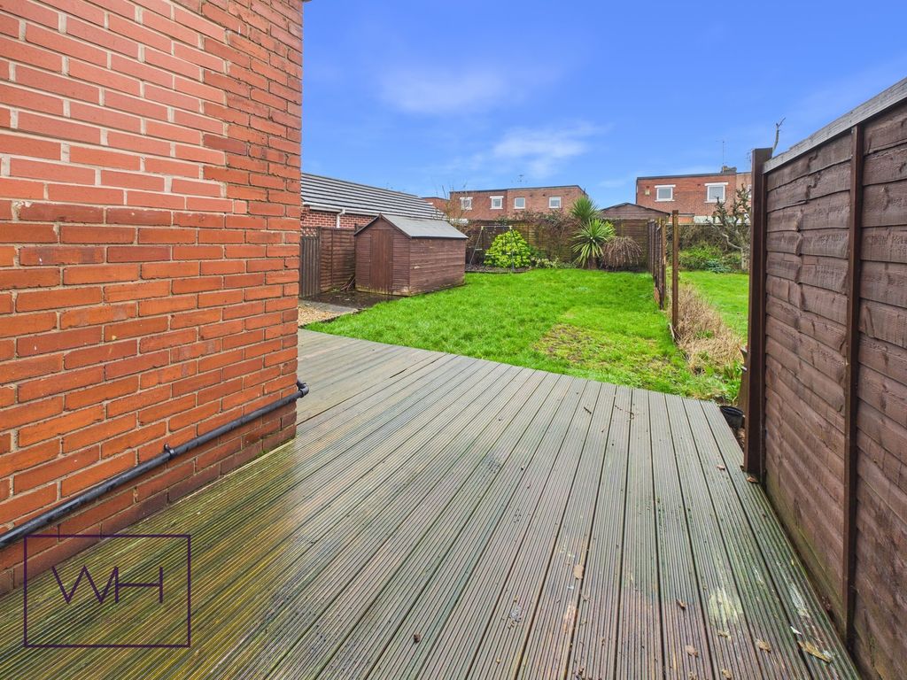 Property photo 2 of 18 Cam04980G0-Pr0114-Still016