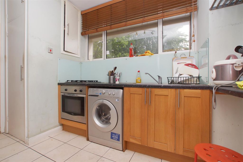 Property photo 3 of 8 Sh5.Jpg