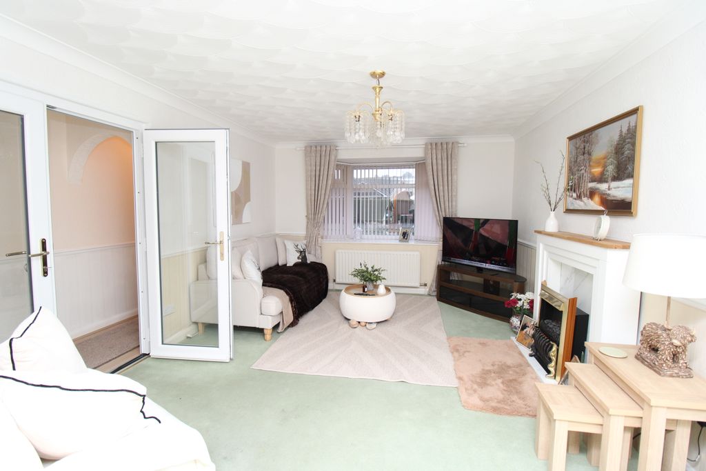 Property photo 3 of 20 Img_2840