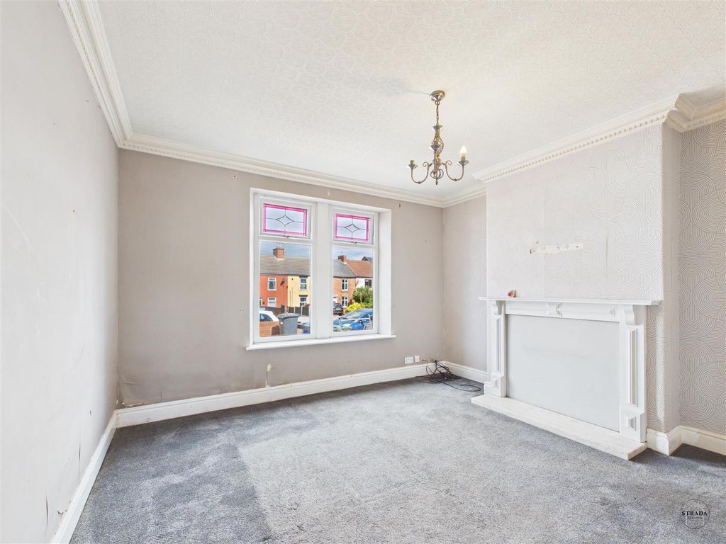 Property photo 3 of 25 Cam03252G0-Pr0139-Still008.Jpg
