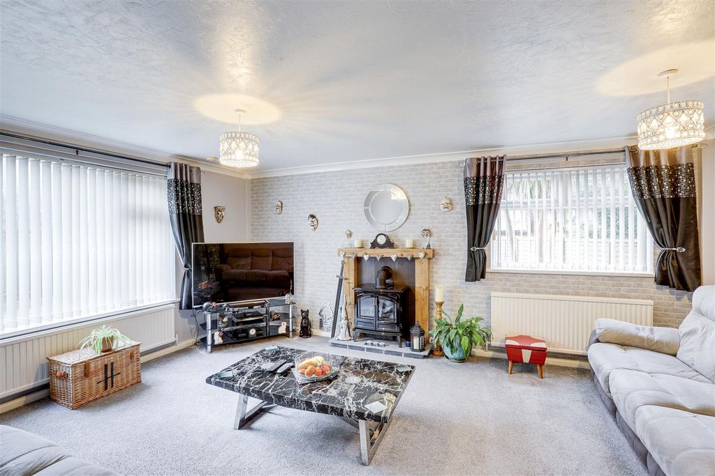 Property photo 2 of 30 3612.Jpg