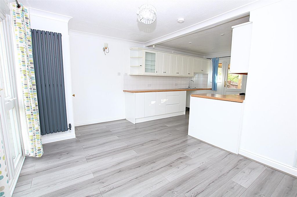Property photo 2 of 14 Img_7799.Jpg