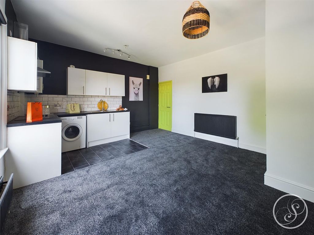 Property photo 3 of 5 Cam02071G0-Pr0069-Still003.Jpg