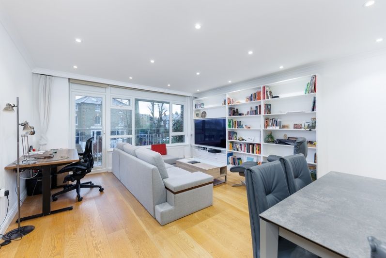 Property photo 1 of 6 Vincent Court 36F7 (