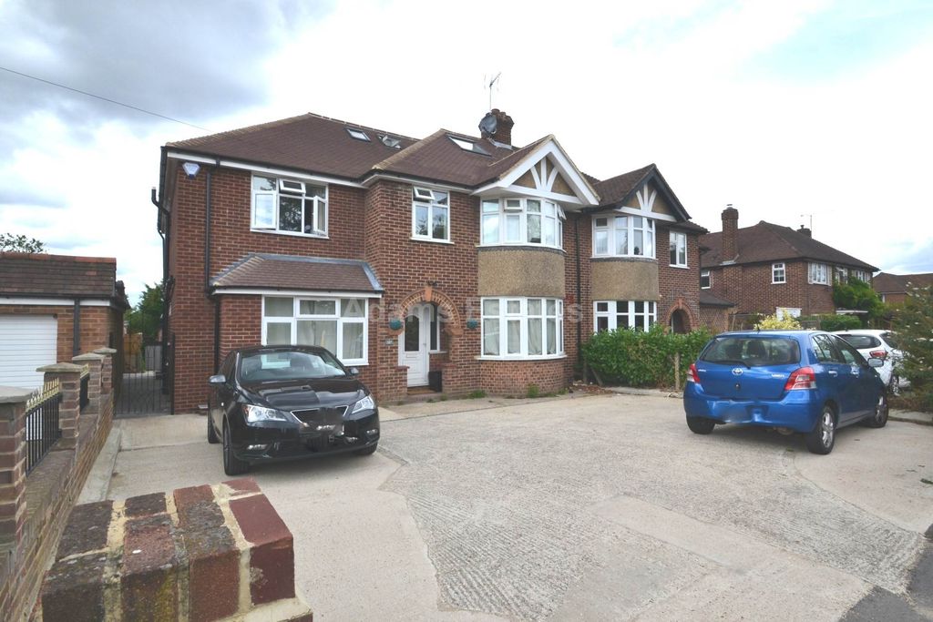 Property photo 2 of 7