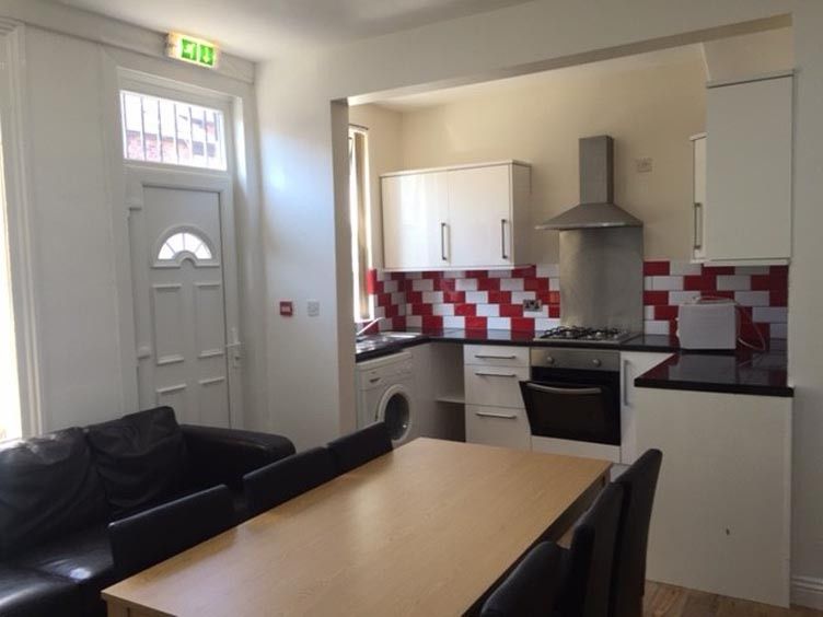 Property photo 1 of 16 Bright Open-Plan Living Area With A Modern Kitchen...