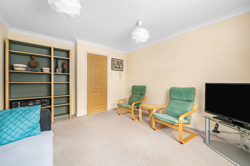 Property photo 2 of 12 10_70086