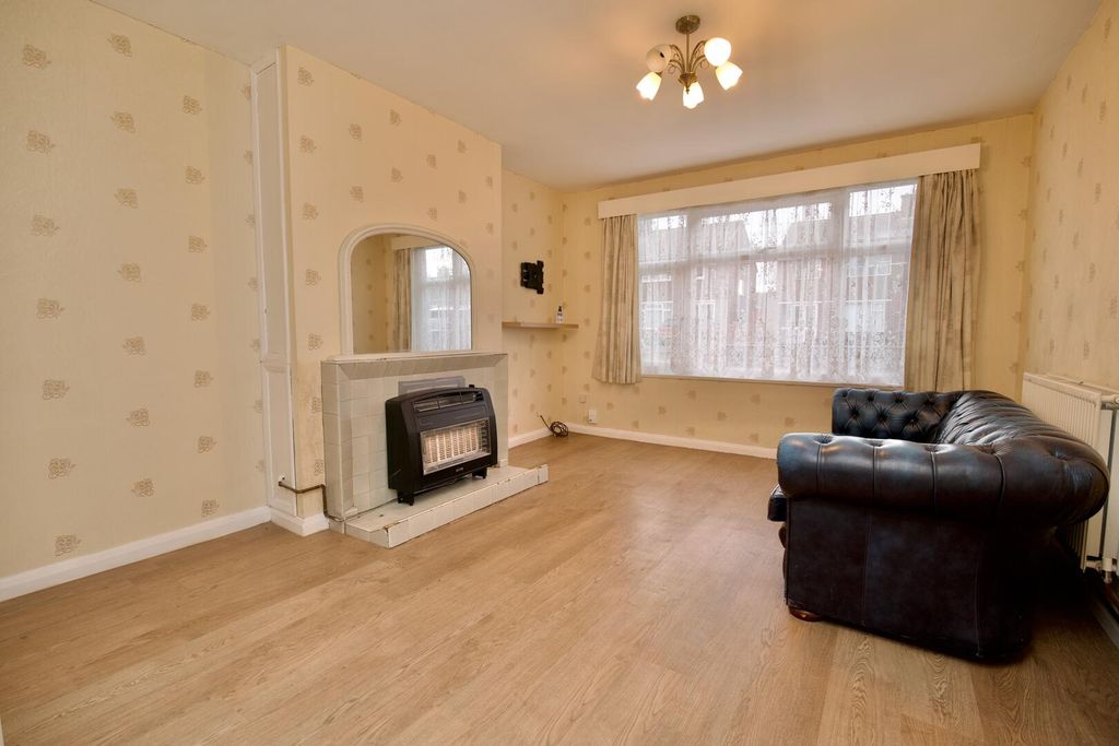 Property photo 2 of 15 Living Room