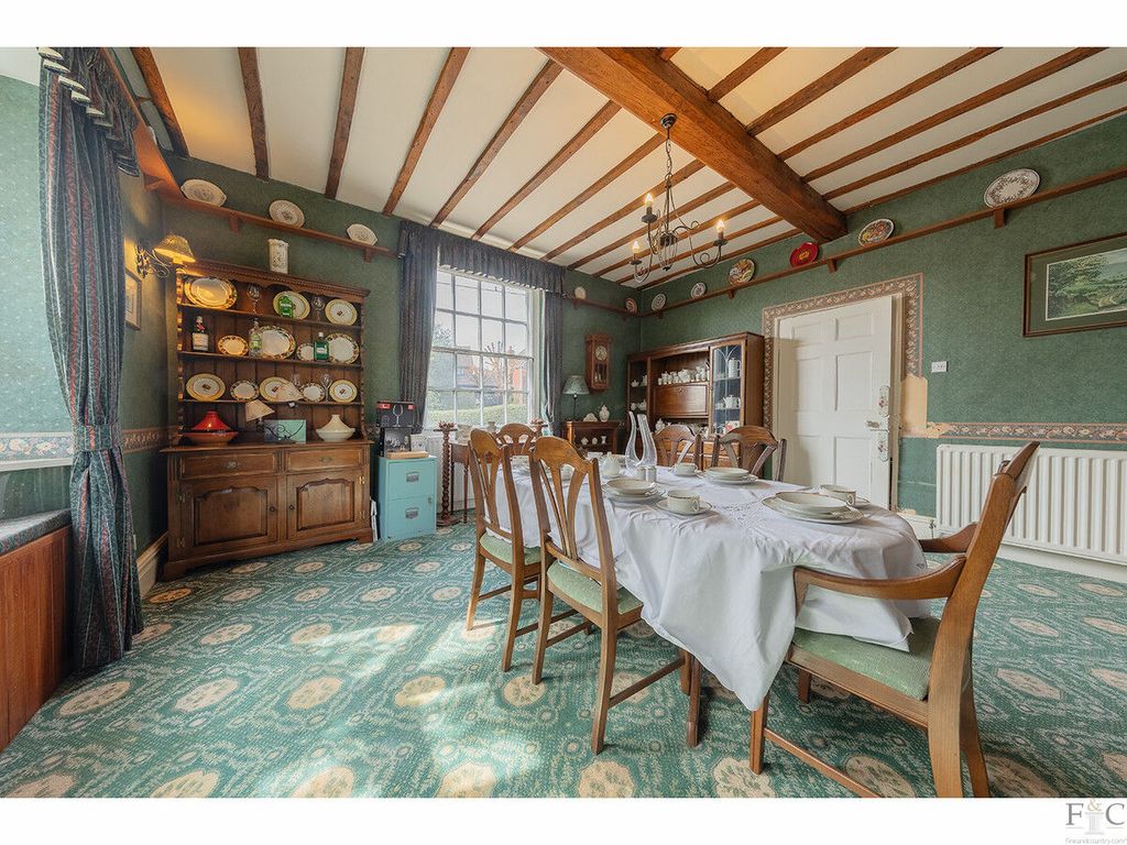 Property photo 3 of 49