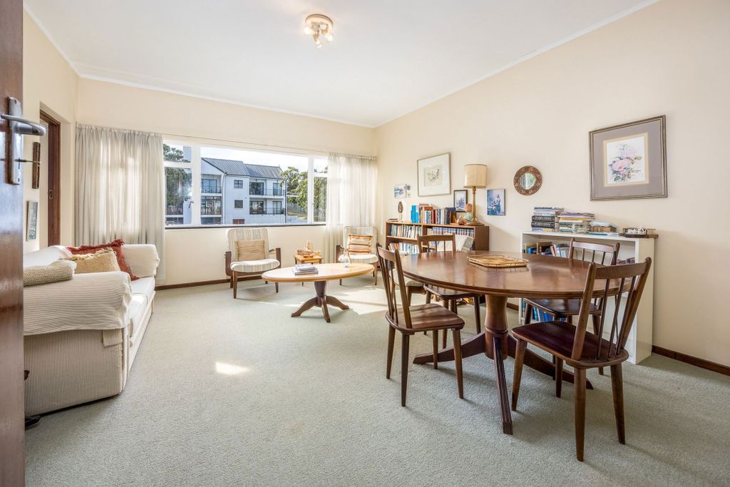 Property photo 3 of 17 Dbv1709595