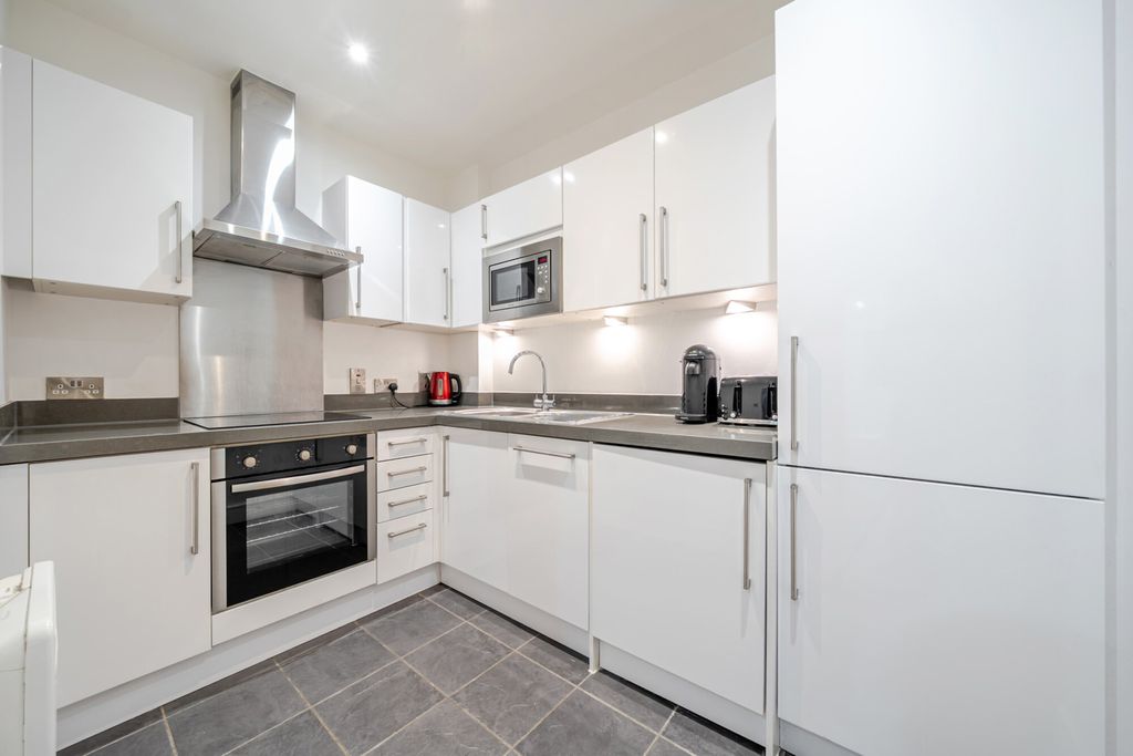 Property photo 2 of 16 Kitchen