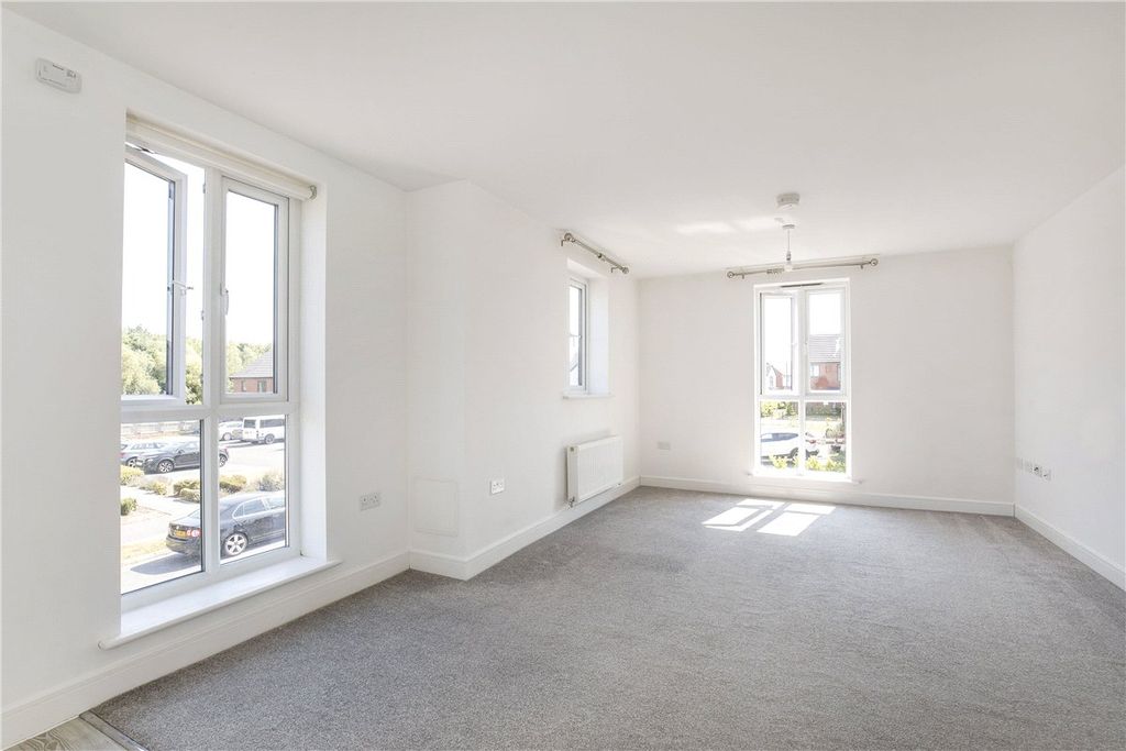 Property photo 3 of 6 Picture No. 06